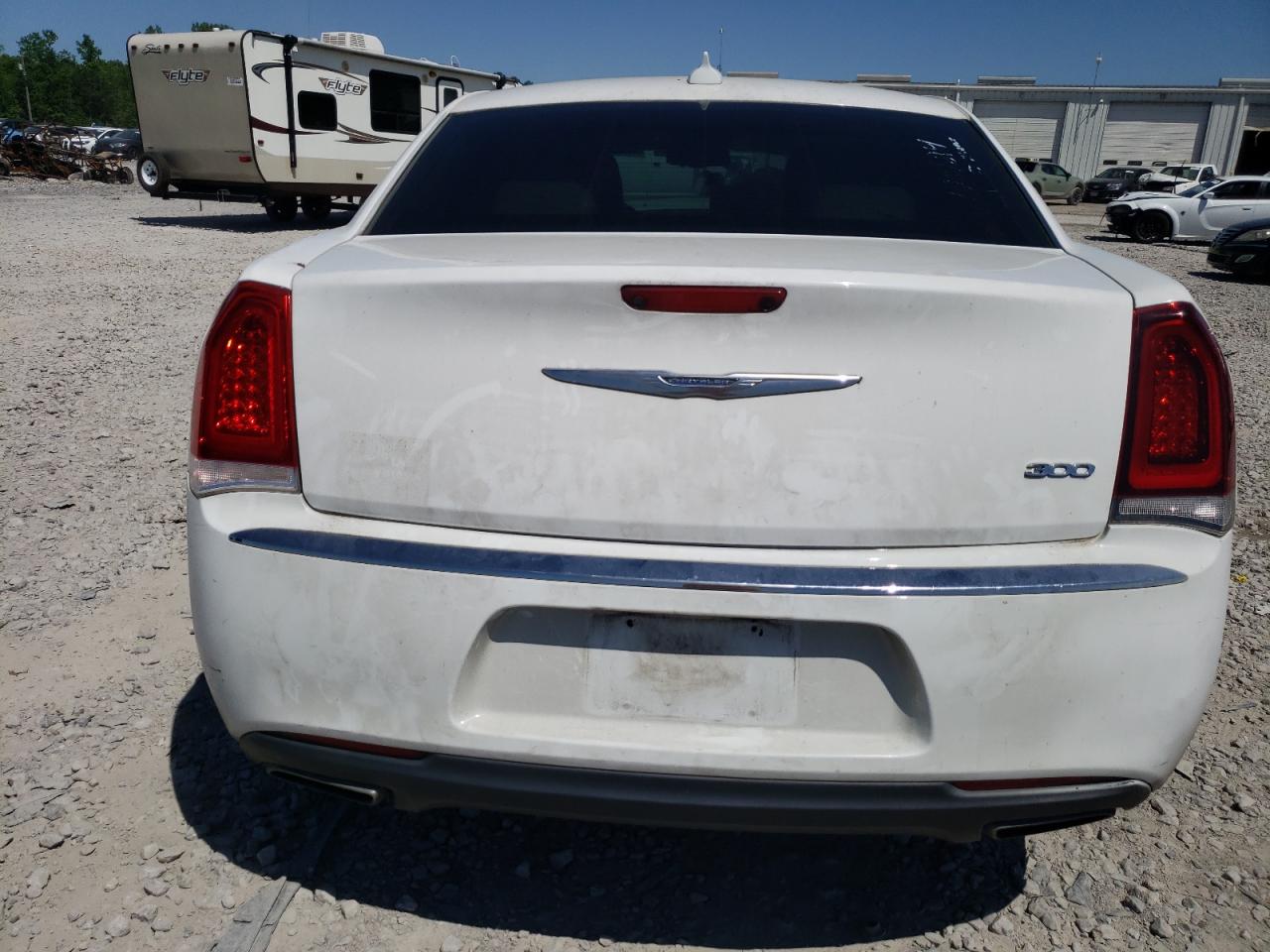 2017 Chrysler 300 Limited vin: 2C3CCAAG3HH663581