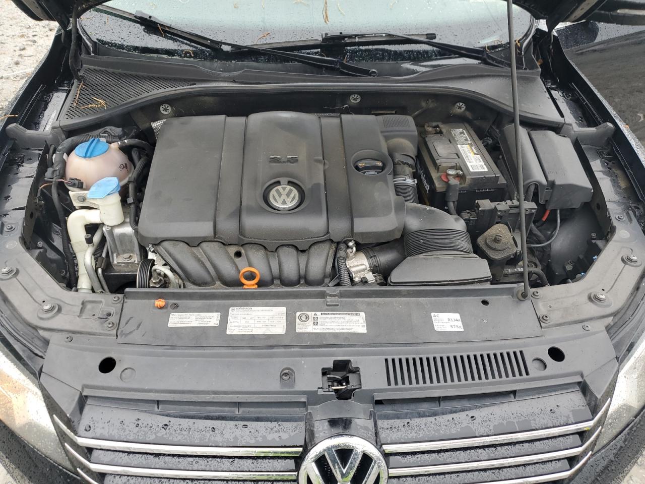 1VWBH7A35CC012986 2012 Volkswagen Passat Se