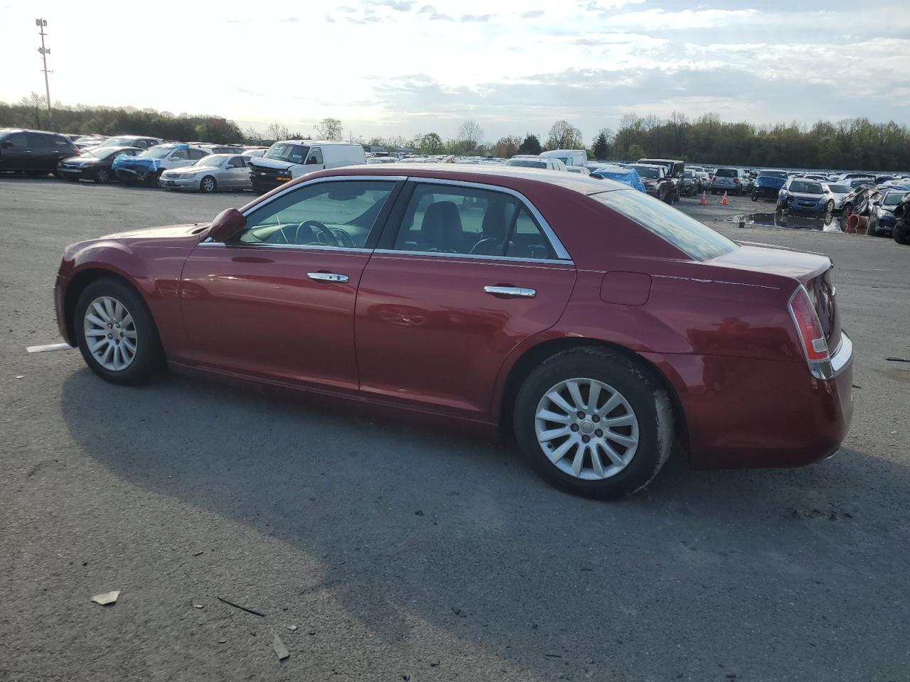 2013 Chrysler 300 vin: 2C3CCAAGXDH568879