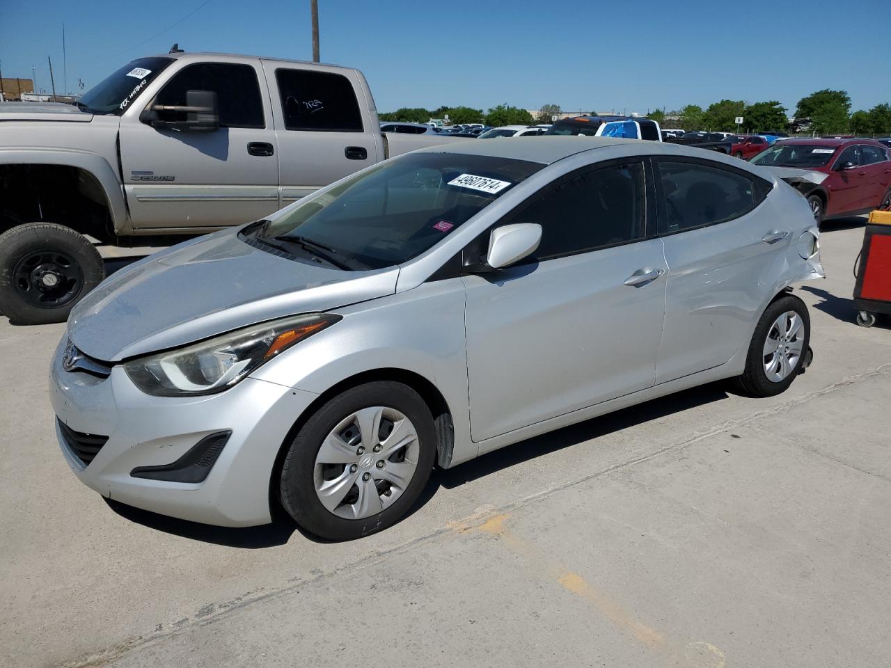 5NPDH4AE6GH700825 2016 Hyundai Elantra Se