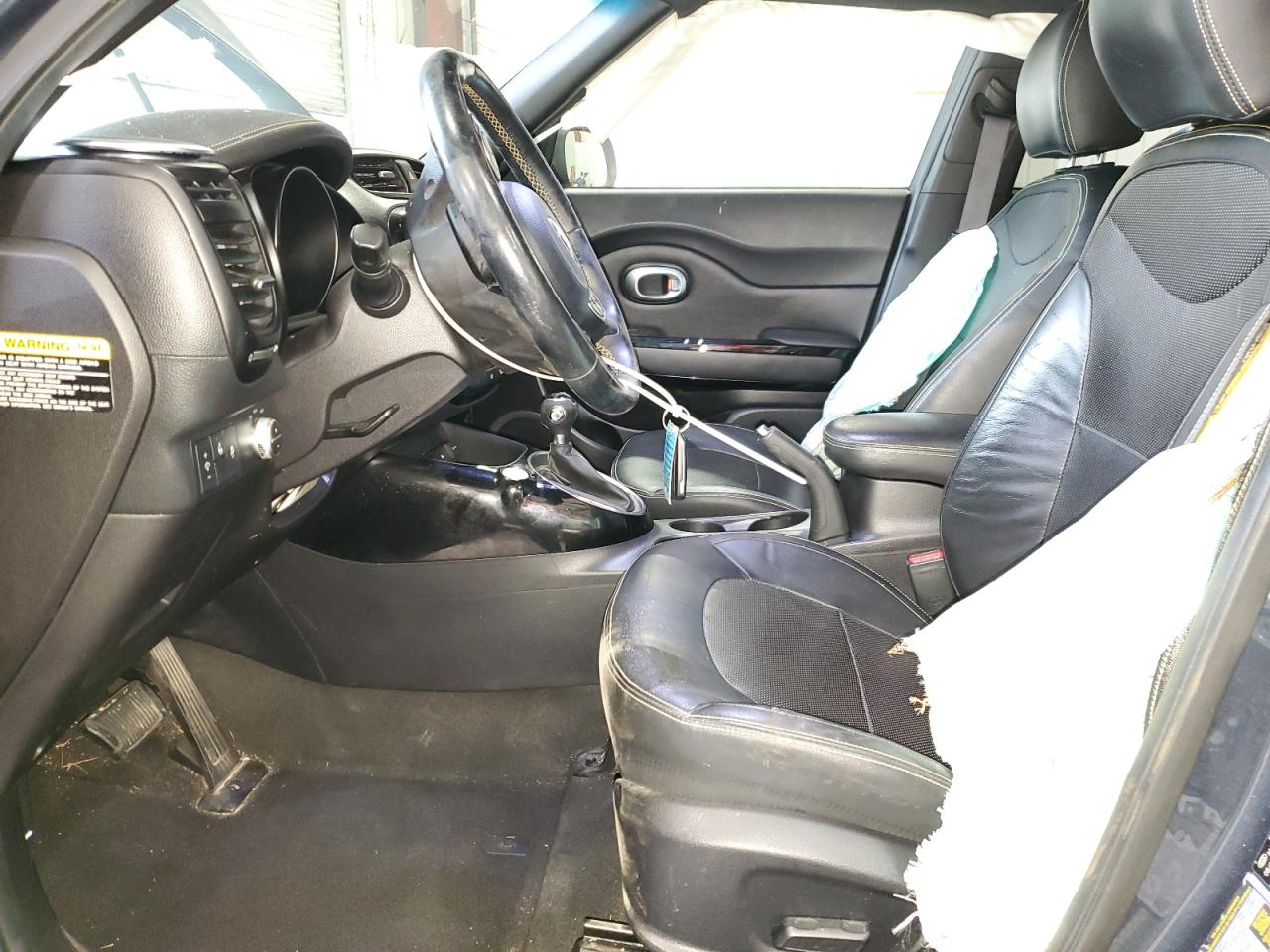 KNDJP3A52F7136349 2015 Kia Soul +