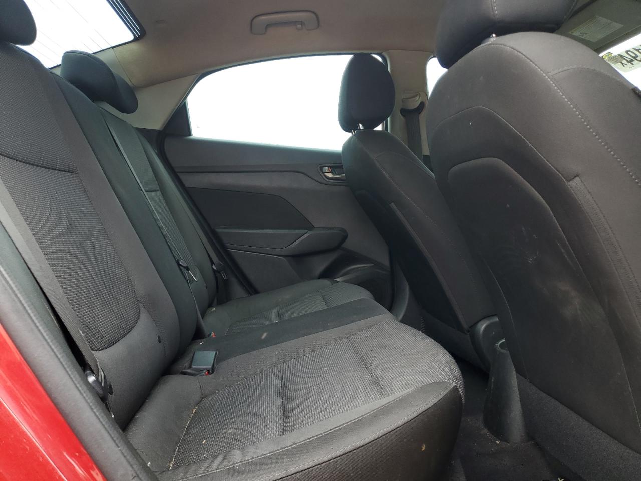 3KPC24A3XKE042662 2019 Hyundai Accent Se