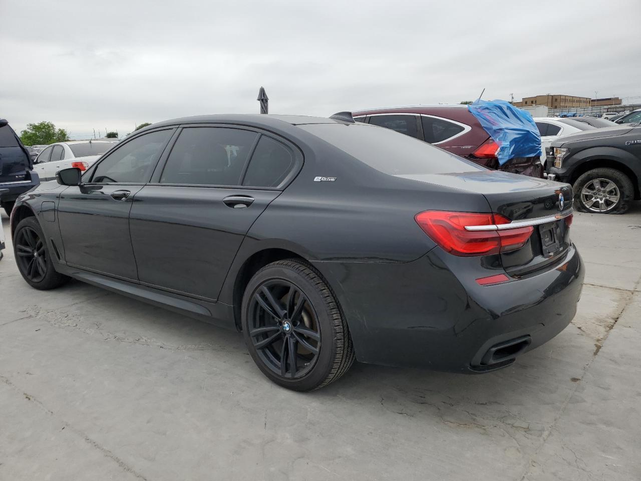 WBA7J2C51JG938299 2018 BMW 740 Xe