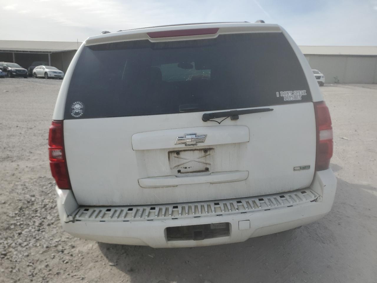 1GNSKAE02BR231490 2011 Chevrolet Tahoe K1500 Ls