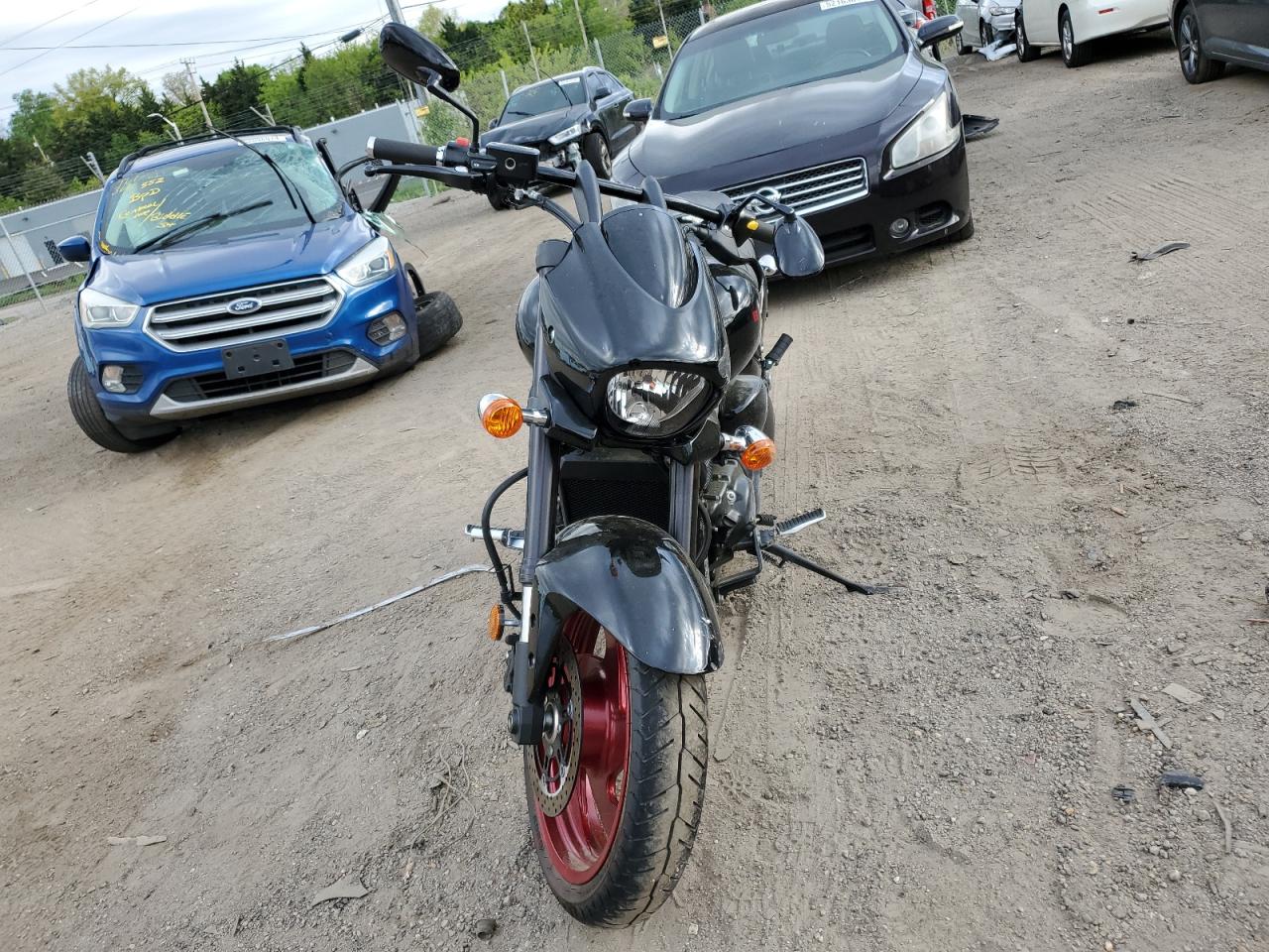 JS1VY55A3K2100298 2019 Suzuki Vz1500