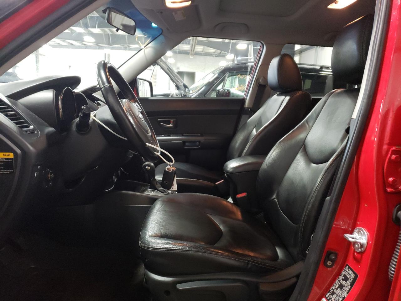 KNDJT2A28B7291588 2011 Kia Soul +