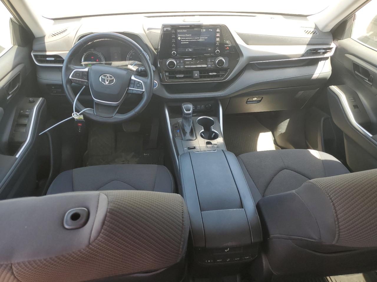 5TDBBRCH2NS554489 2022 Toyota Highlander Hybrid Le