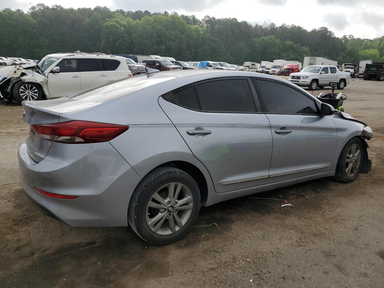 5NPD84LF3HH200239 2017 Hyundai Elantra Se