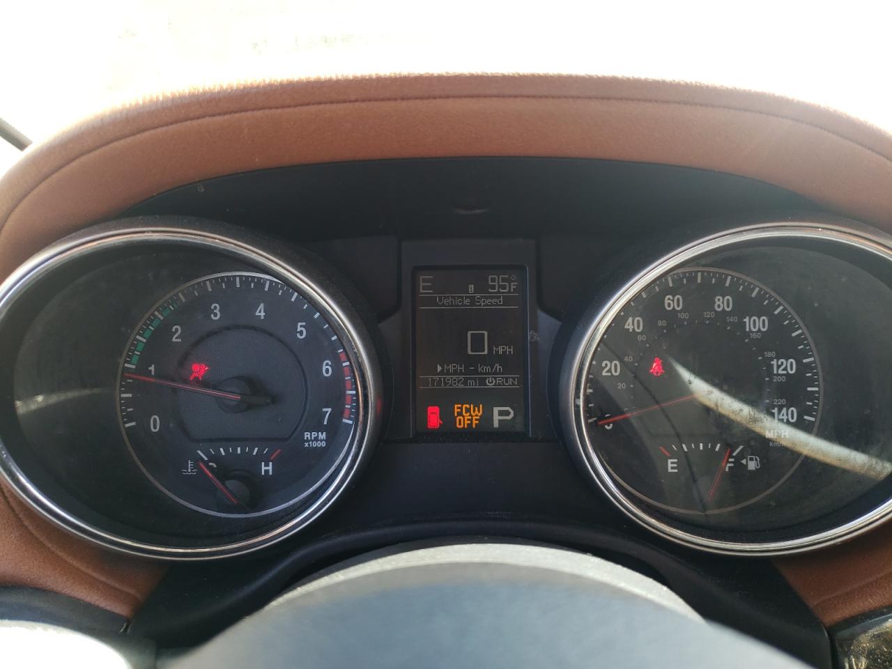 1J4RR6GT3BC703698 2011 Jeep Grand Cherokee Overland