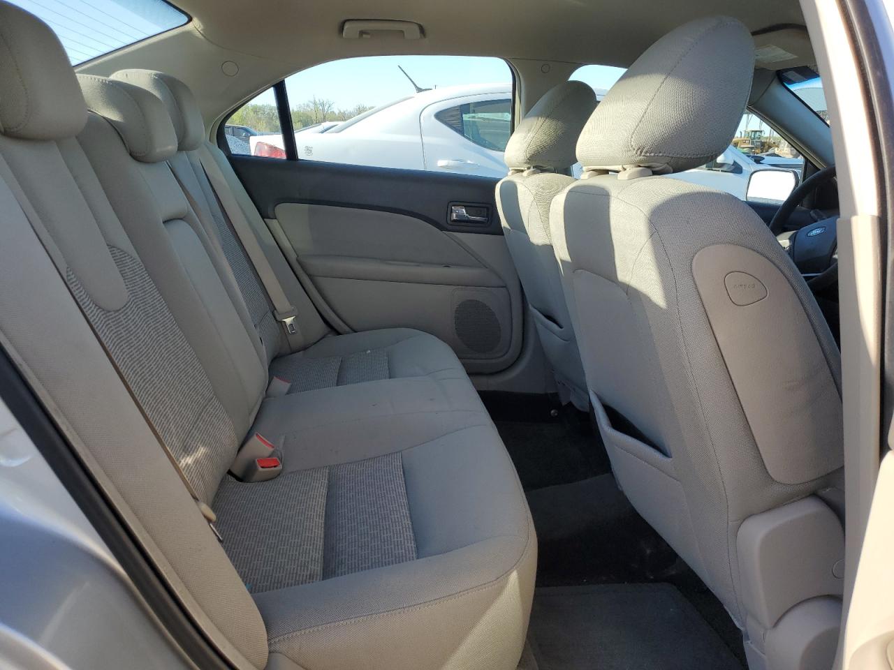 3FAHP0HA7AR243355 2010 Ford Fusion Se