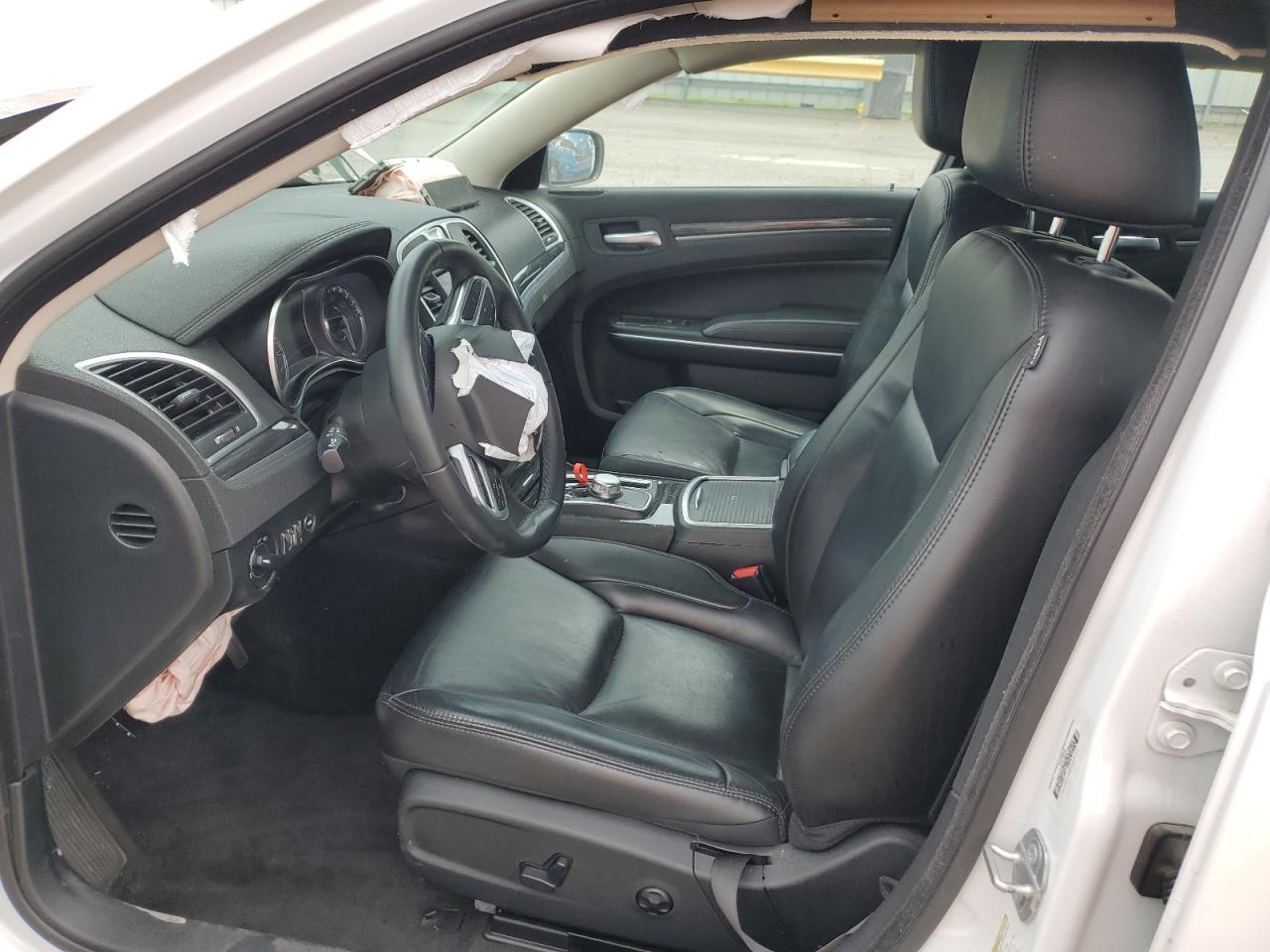 2C3CCARG5JH264956 2018 Chrysler 300 Touring