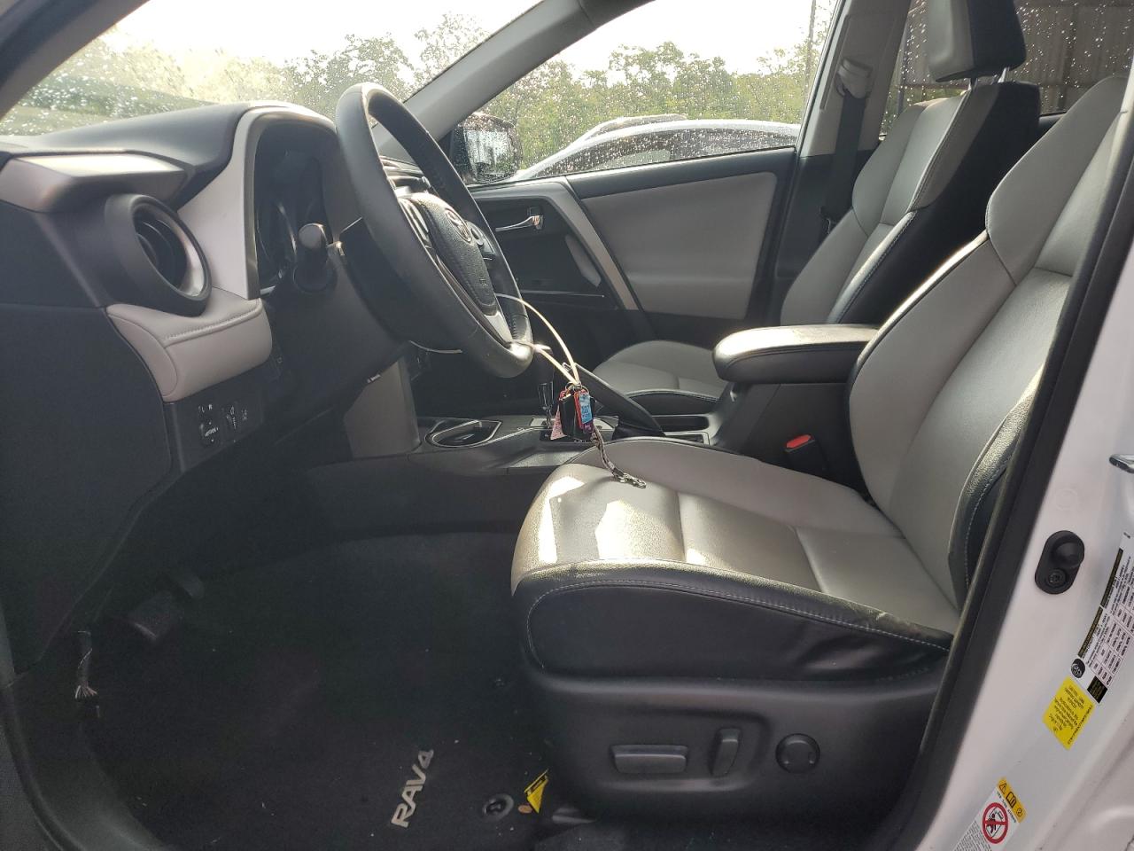 2T3YFREV7HW376082 2017 Toyota Rav4 Limited