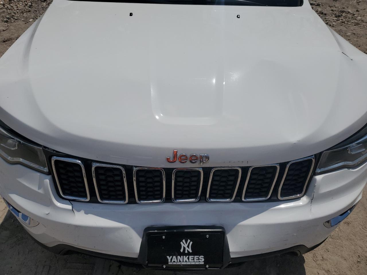 1C4RJFAG8KC579775 2019 Jeep Grand Cherokee Laredo