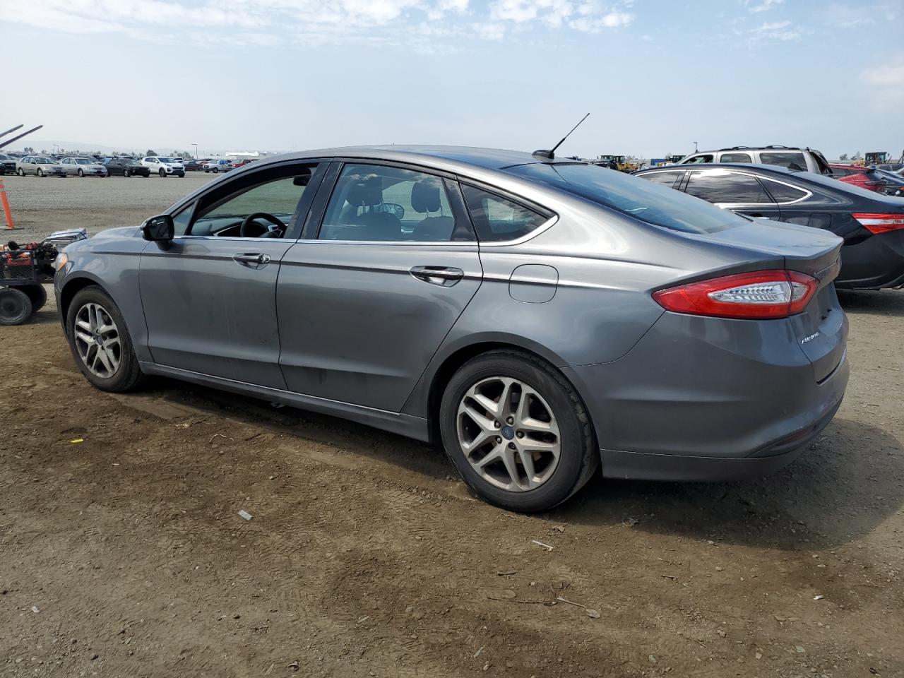 1FA6P0H72E5382166 2014 Ford Fusion Se