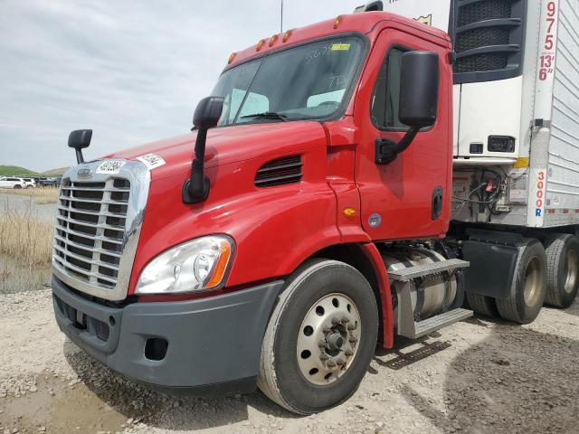 Lot #2455256361 2019 FREIGHTLINER CASCADIA 1 salvage car
