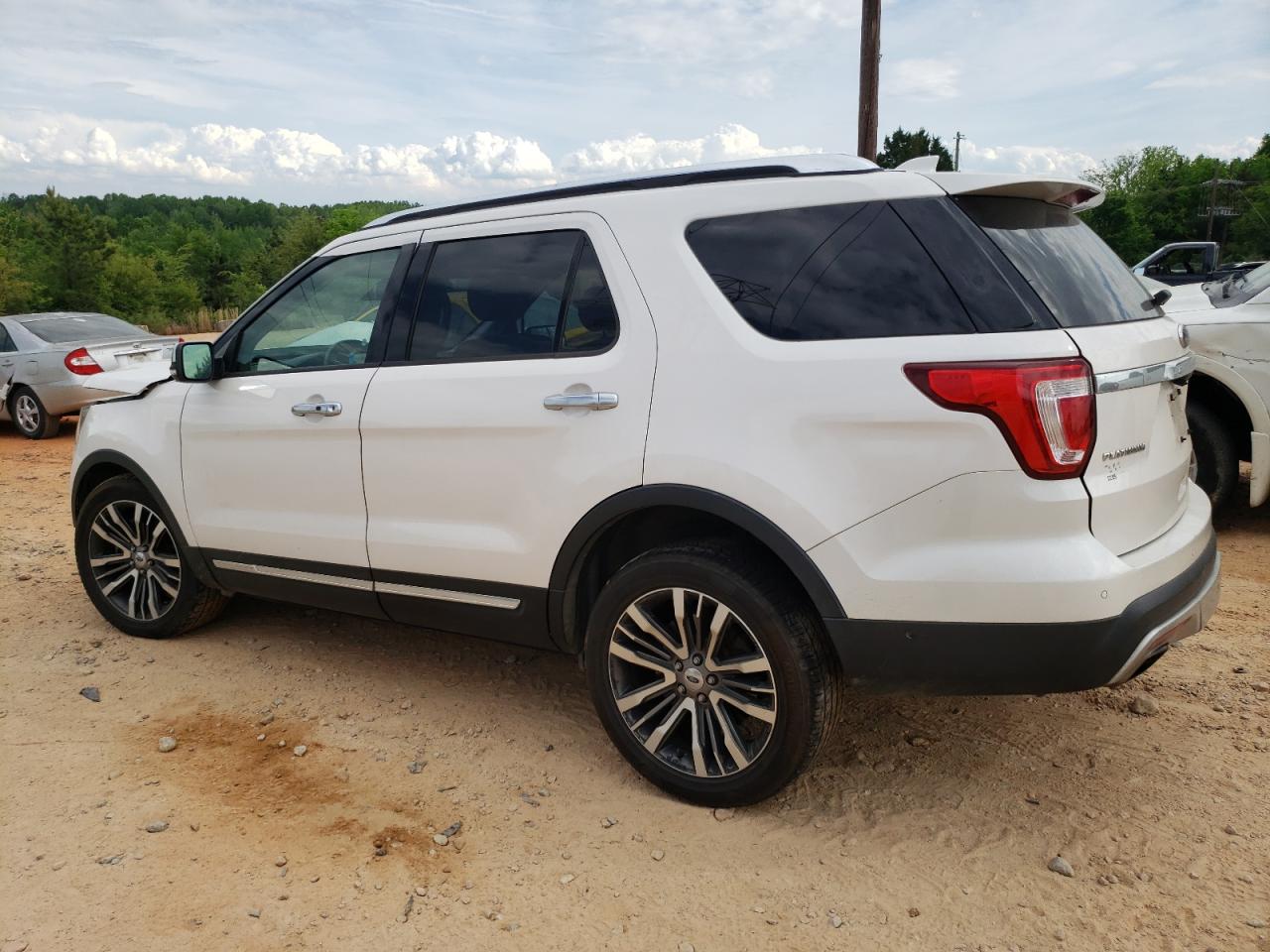 1FM5K8HT7HGB76166 2017 Ford Explorer Platinum