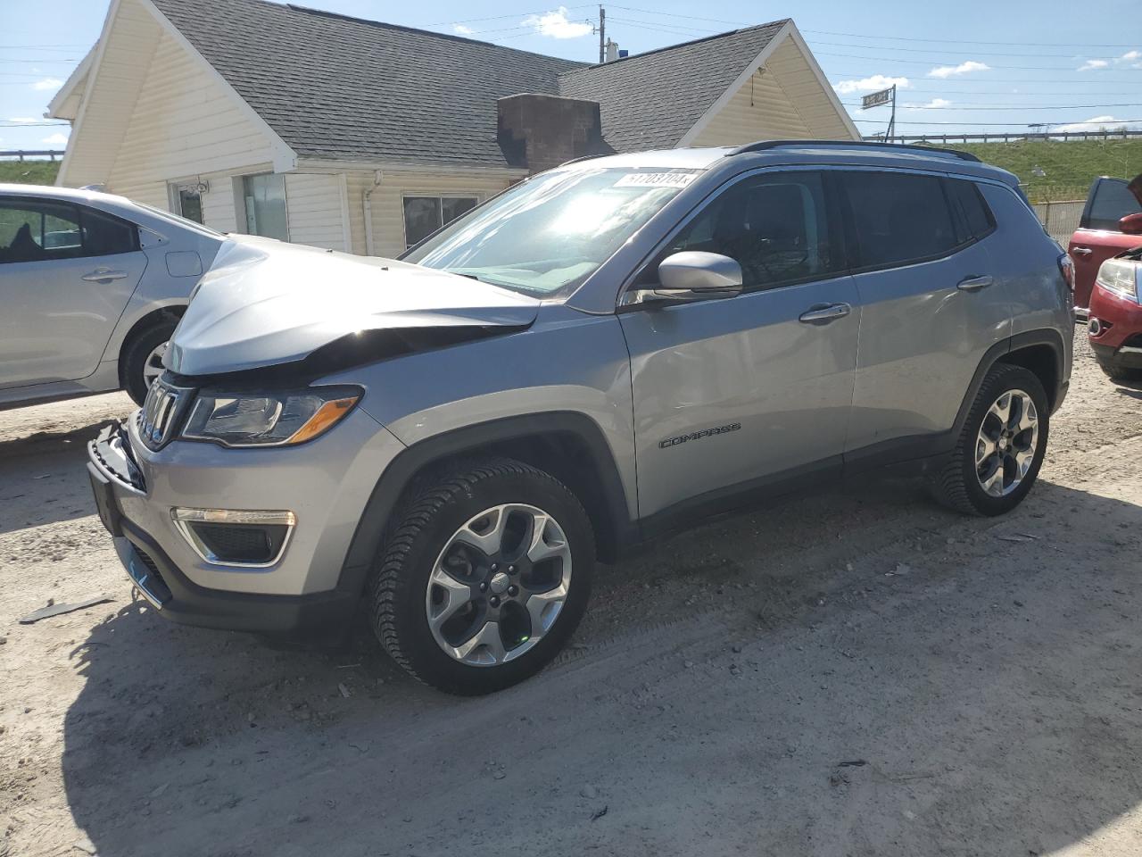 3C4NJDCB3KT747525 2019 Jeep Compass Limited