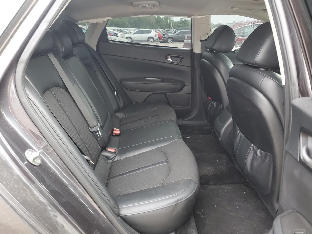 5XXGT4L35JG234153 2018 Kia Optima Lx