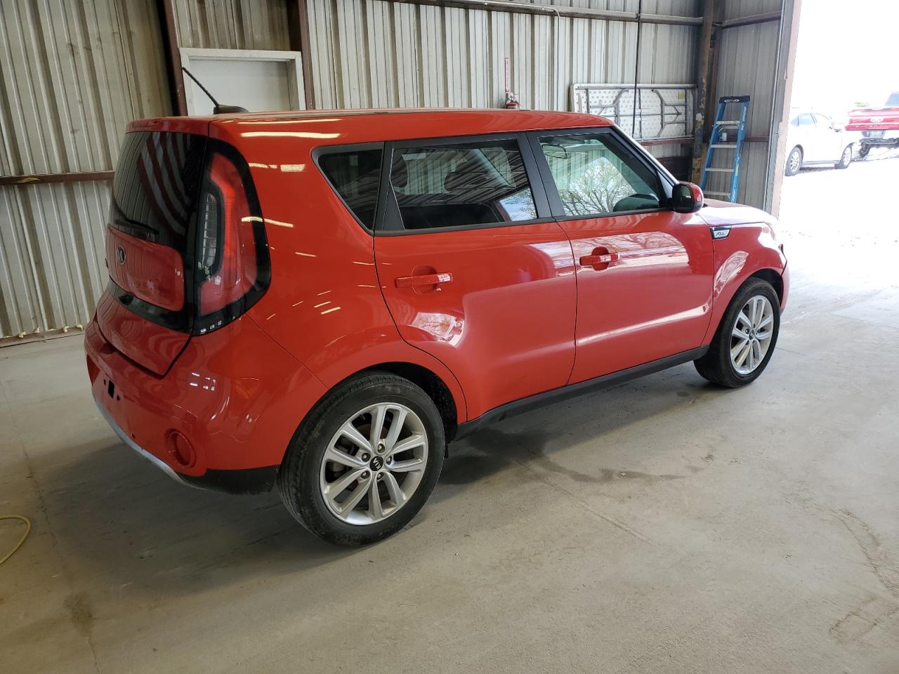 KNDJP3A55J7593469 2018 Kia Soul +