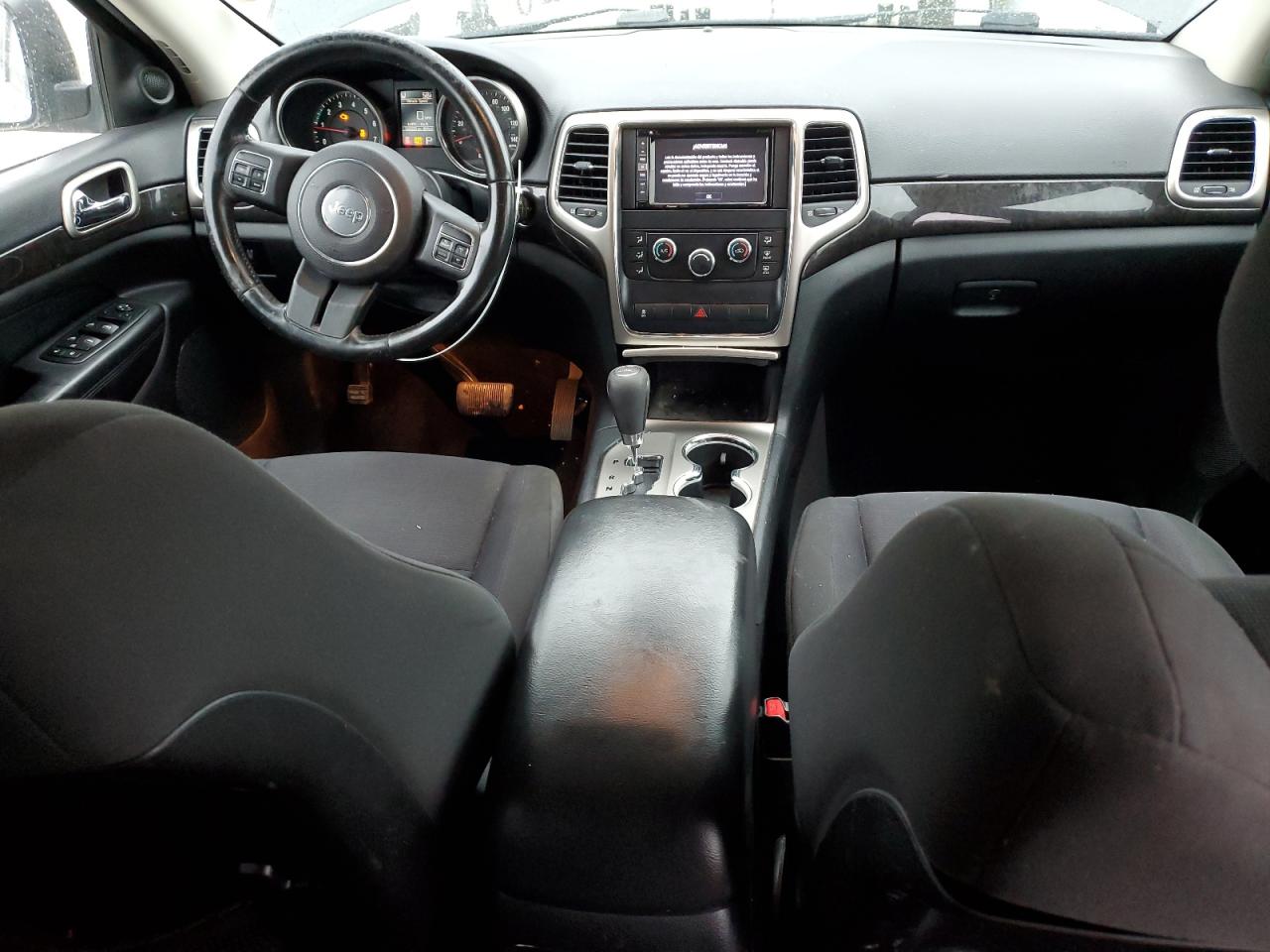 1J4RR4GG7BC556082 2011 Jeep Grand Cherokee Laredo