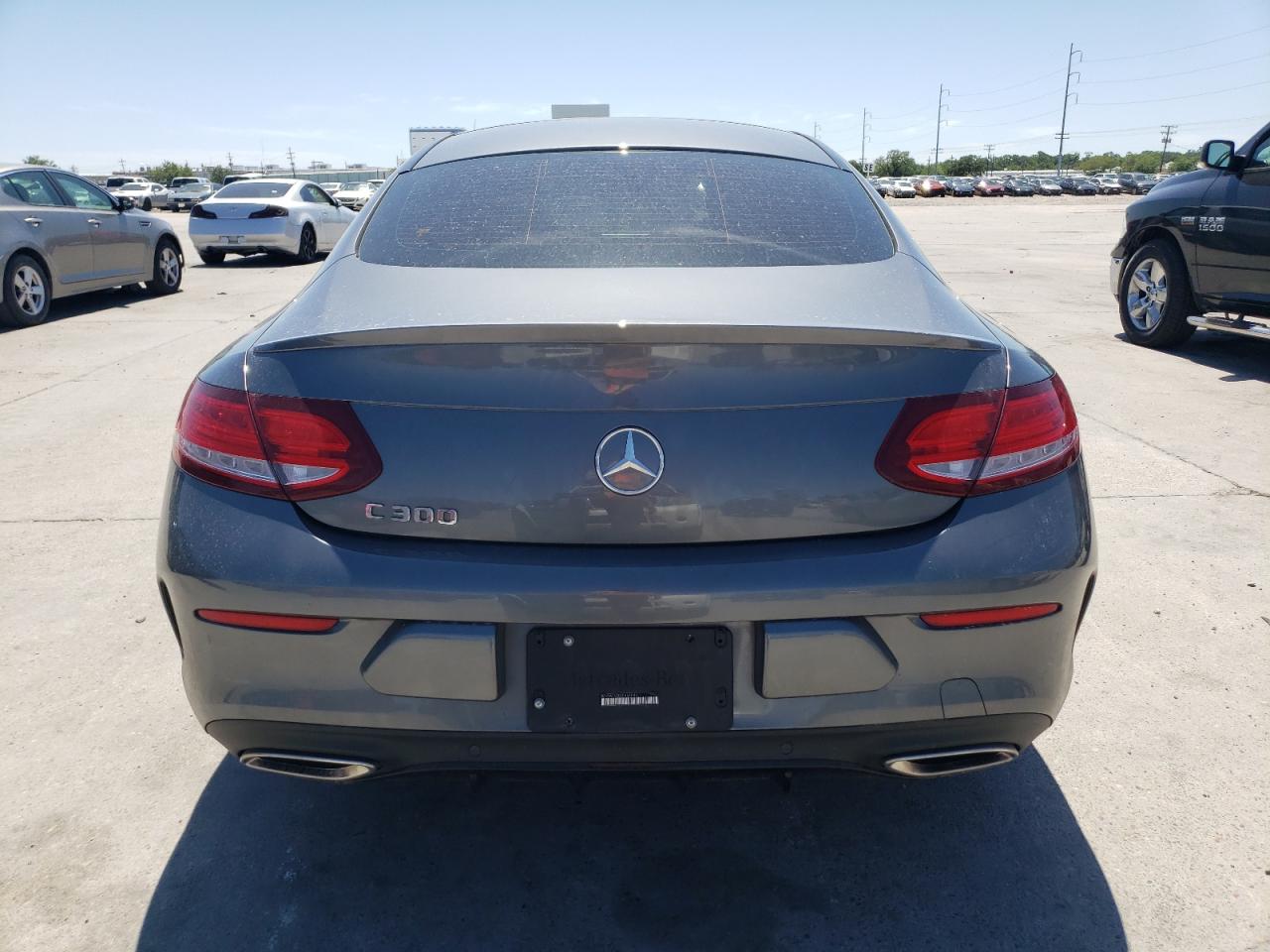 WDDWJ4JB3JF664084 2018 Mercedes-Benz C 300