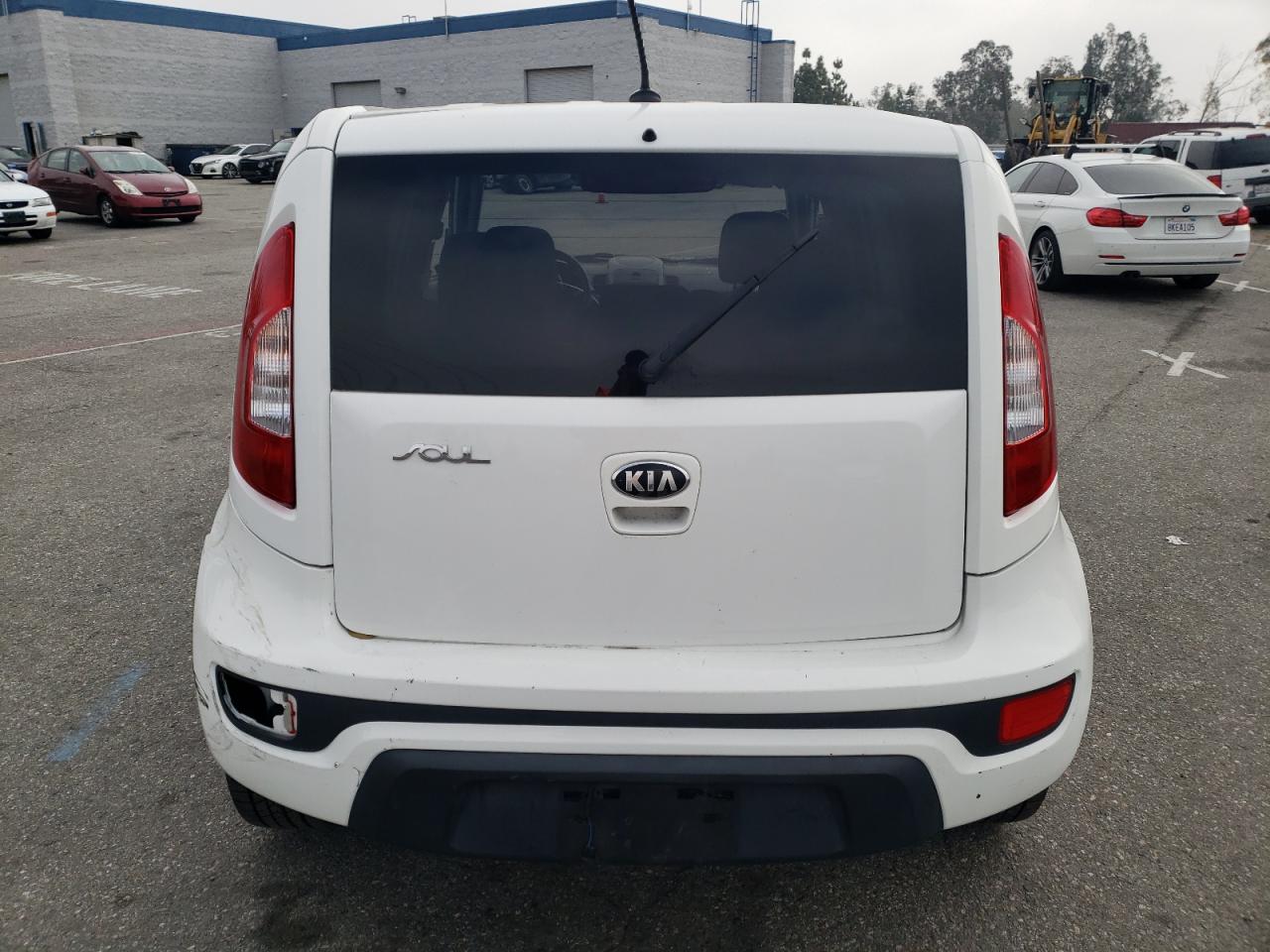 KNDJT2A66D7569197 2013 Kia Soul +