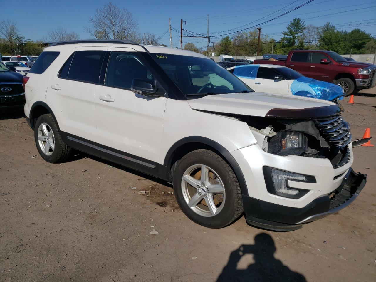 1FM5K8DH0HGC19330 2017 Ford Explorer Xlt