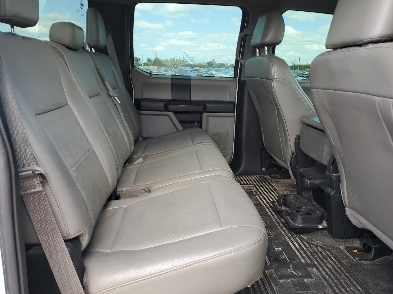 2018 Ford F250 Super Duty vin: 1FT7W2A65JEC05040