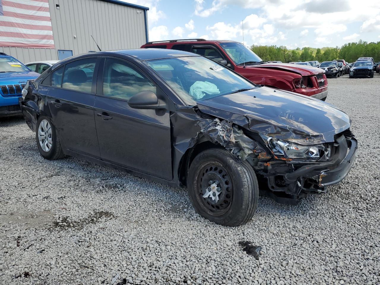 2014 Chevrolet Cruze Ls vin: 1G1PA5SG1E7353907