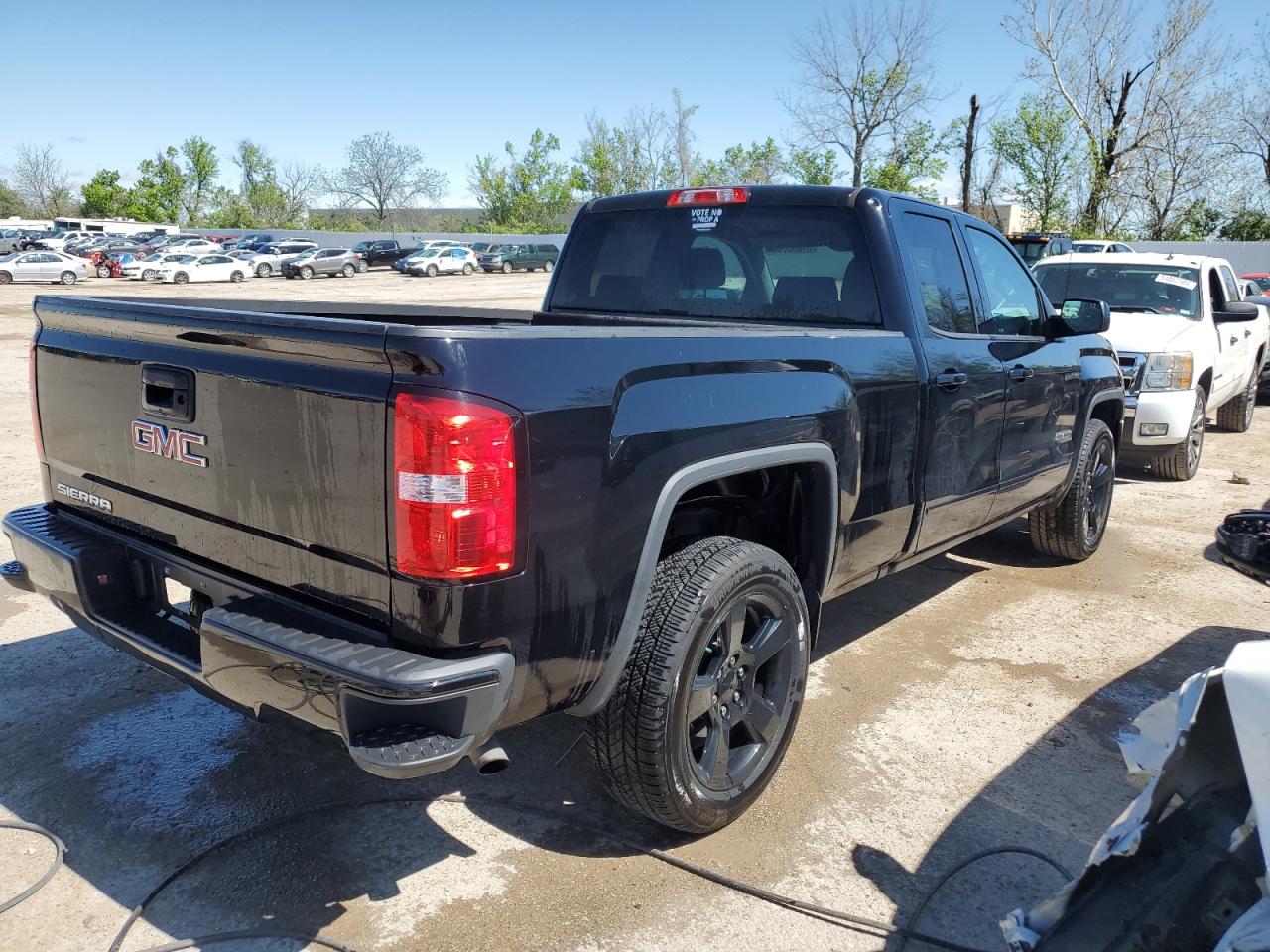 2017 GMC Sierra C1500 vin: 1GTR1LEH9HZ277547