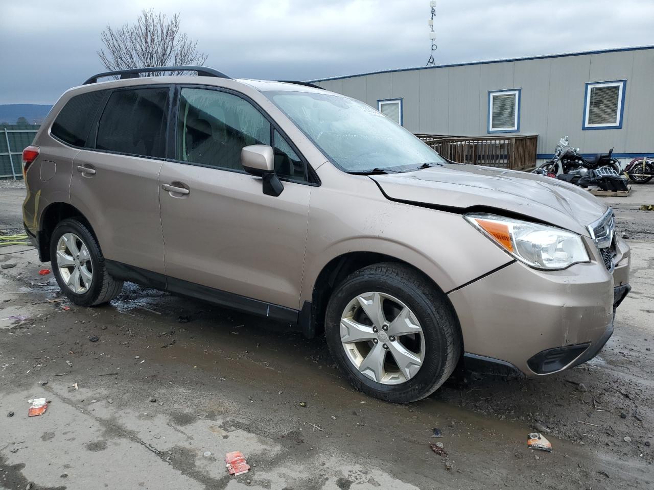 Lot #2469053916 2015 SUBARU FORESTER 2