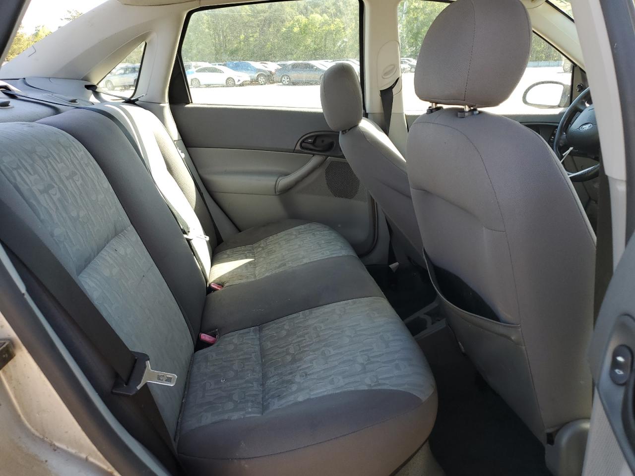 1FAFP34N15W131817 2005 Ford Focus Zx4