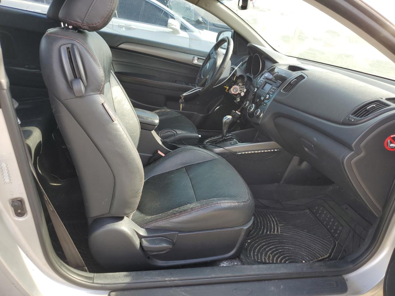 KNAFW6A32A5154196 2010 Kia Forte Sx