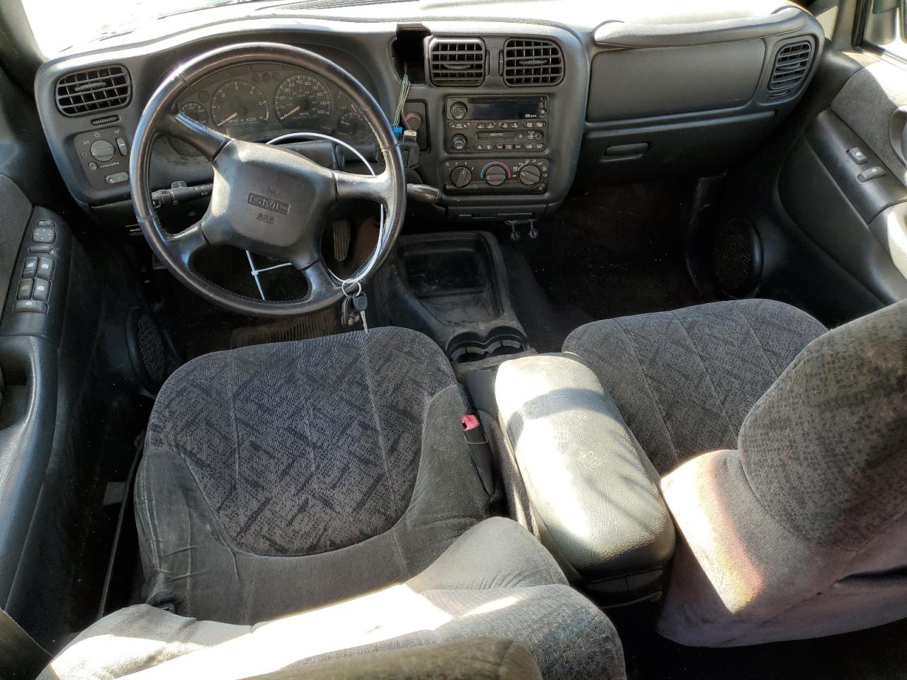 1GTDT13W62K226484 2002 GMC Sonoma