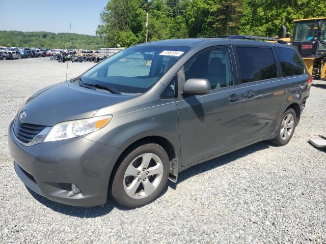 Lot #2489870973 2012 TOYOTA SIENNA LE salvage car
