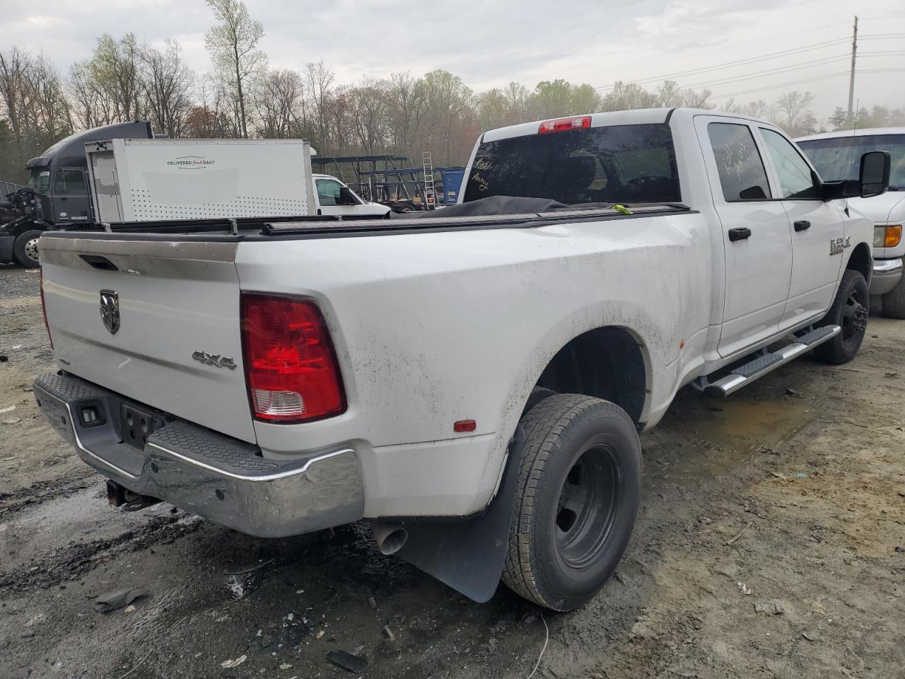 3C63RRGL2JG132933 2018 Ram 3500 St
