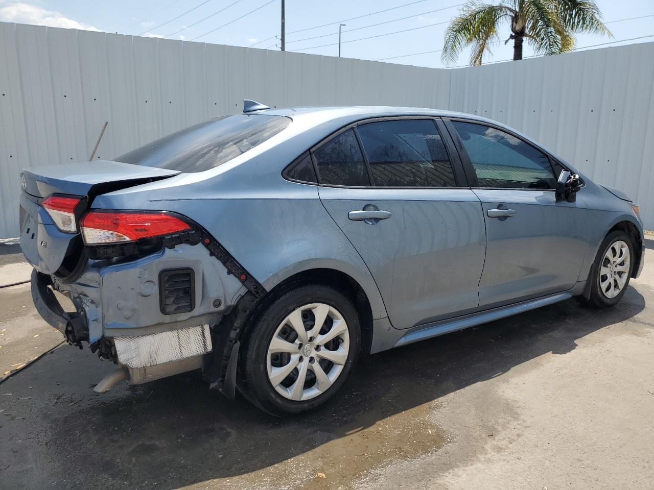 2020 Toyota Corolla Le vin: 5YFEPRAE9LP028891