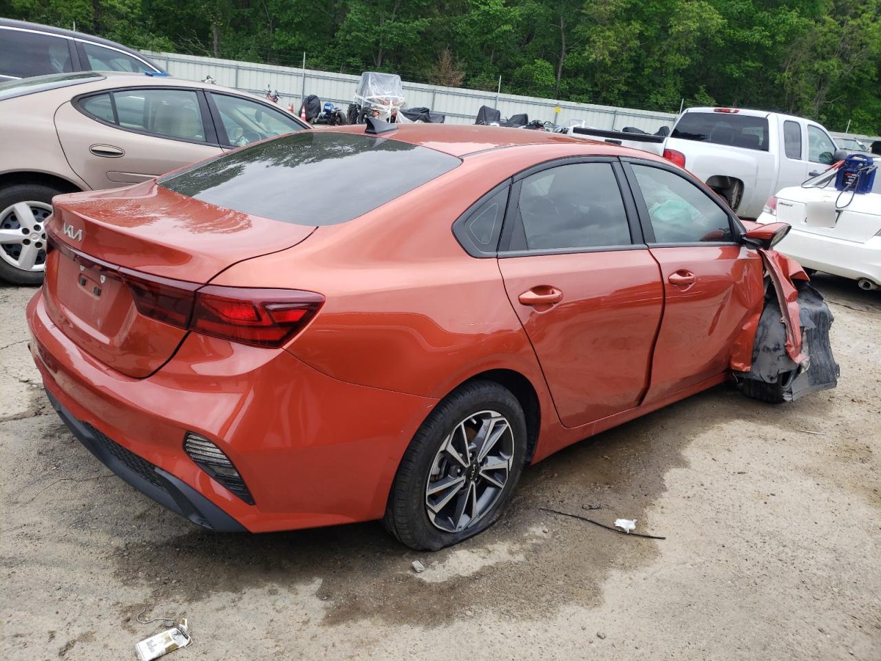 2022 Kia Forte Fe vin: 3KPF24AD7NE472241