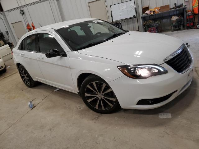 2014 Chrysler 200 Touring VIN: 1C3CCBBG5EN118229 Lot: 52360694