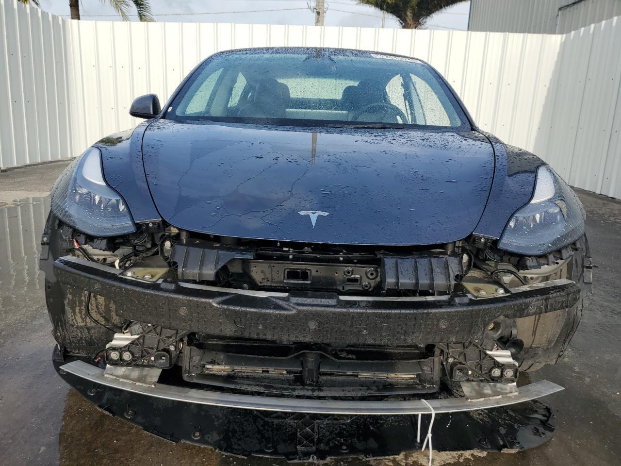 5YJ3E1EA5NF287060 2022 Tesla Model 3