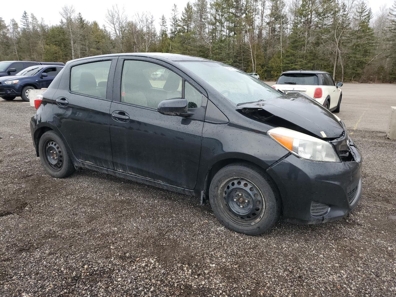 JTDKTUD37DD564786 2013 Toyota Yaris