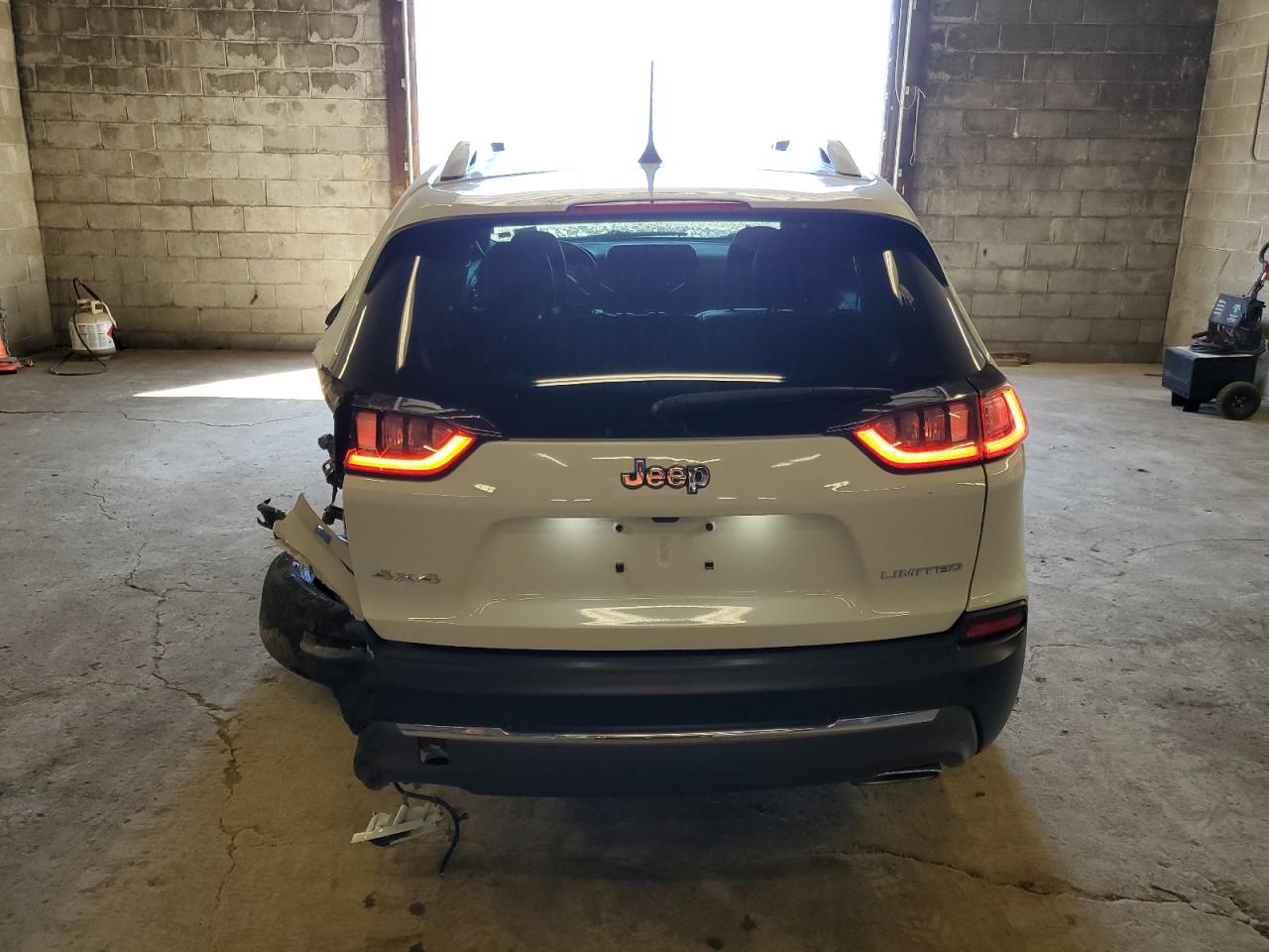 1C4PJMDX3KD480847 2019 Jeep Cherokee Limited