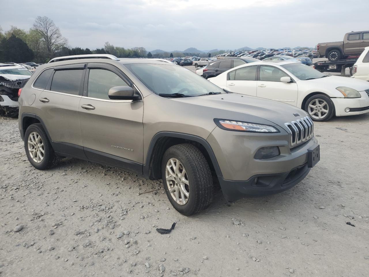 1C4PJMCBXGW375188 2016 Jeep Cherokee Latitude