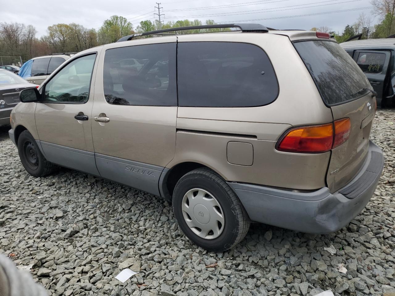 4T3ZF13CXYU272032 2000 Toyota Sienna Le