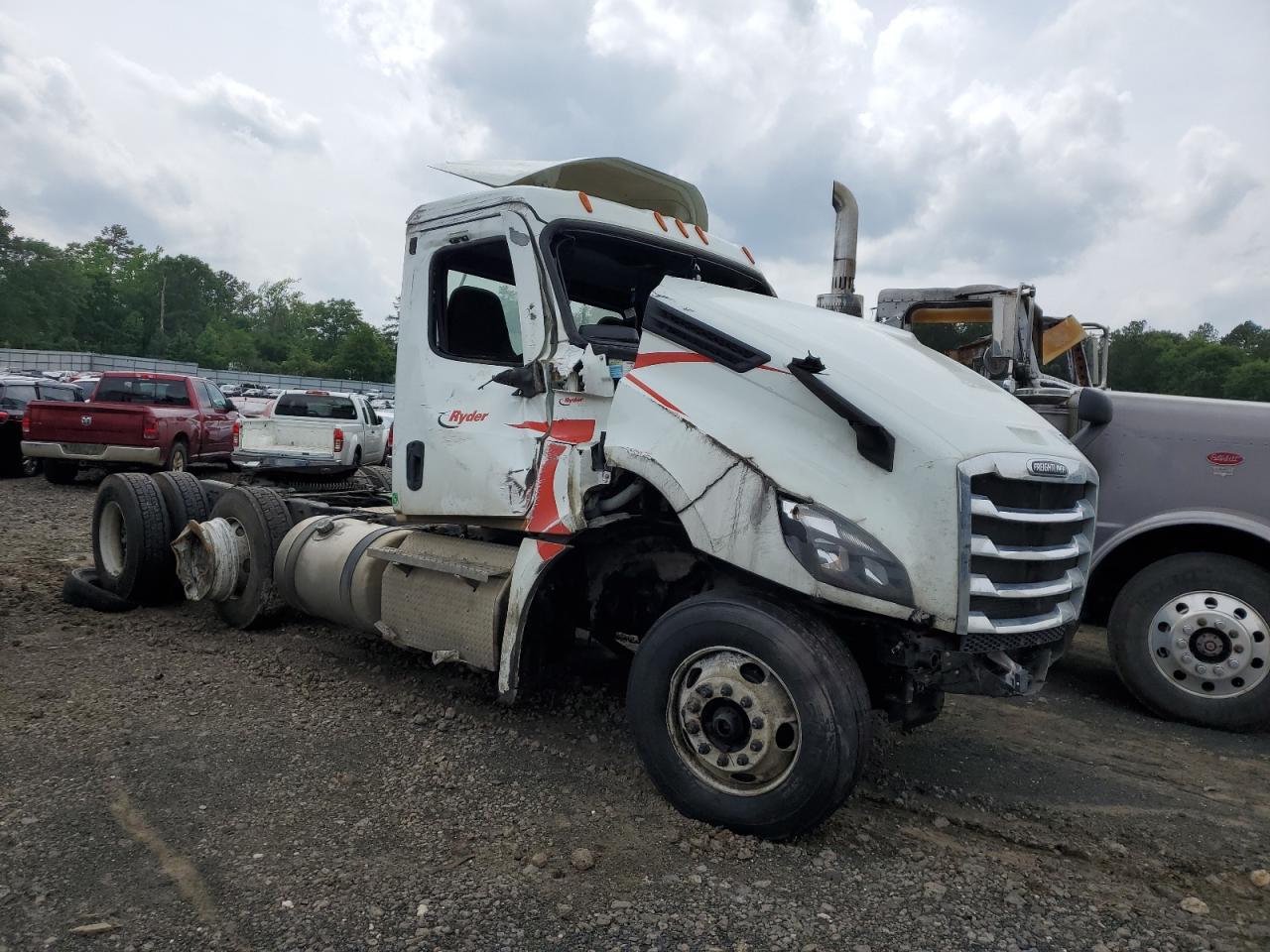 3AKJHLDV5RSUW1241 2024 Freightliner Cascadia 126