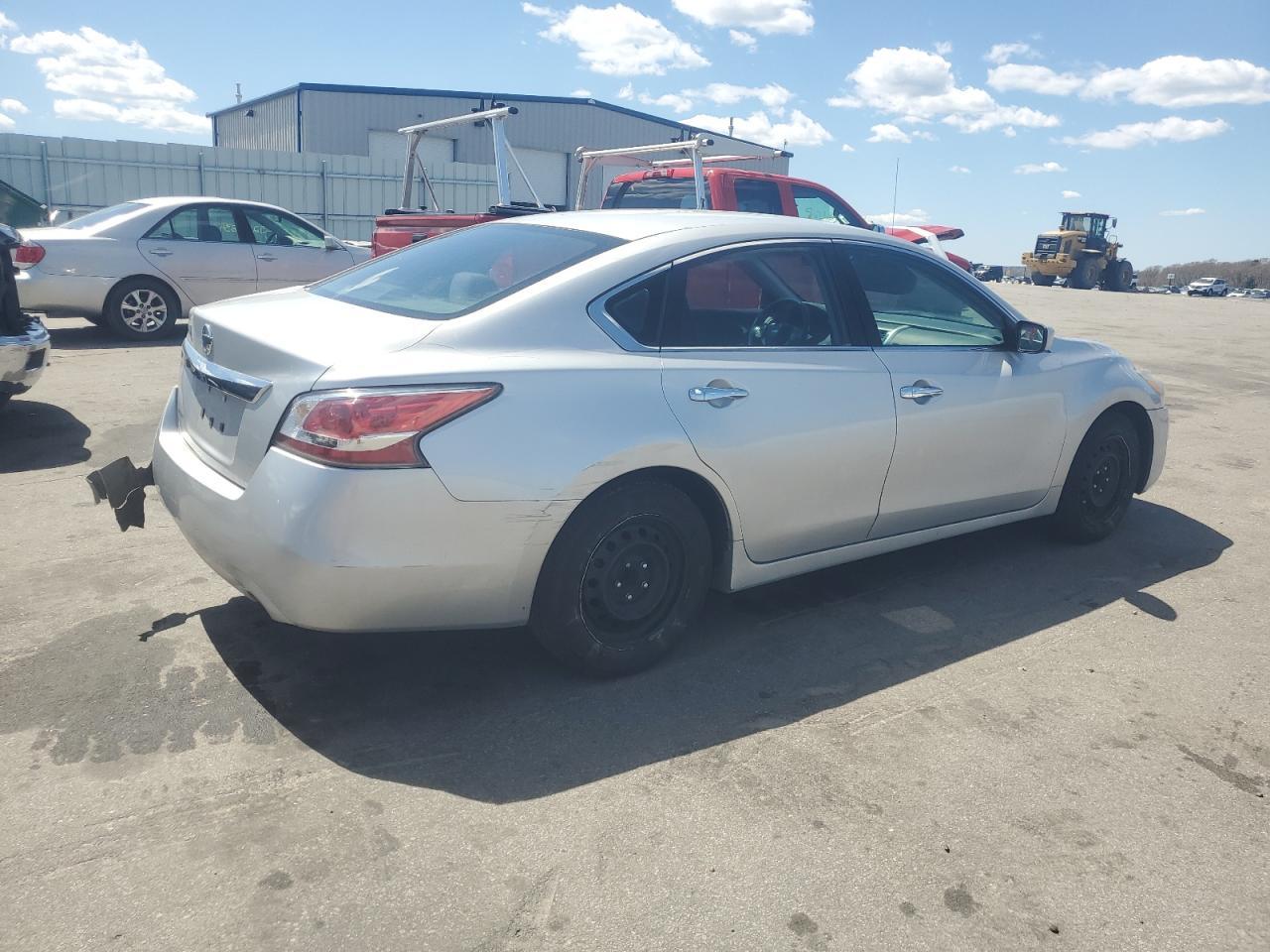 1N4AL3AP7FN375362 2015 Nissan Altima 2.5