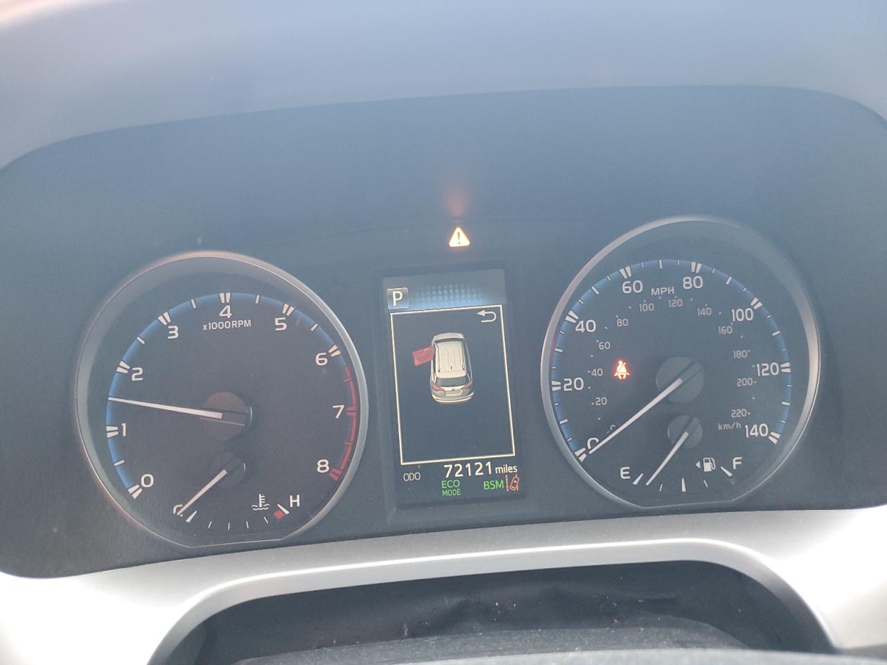 JTMWFREV3HJ129180 2017 Toyota Rav4 Xle