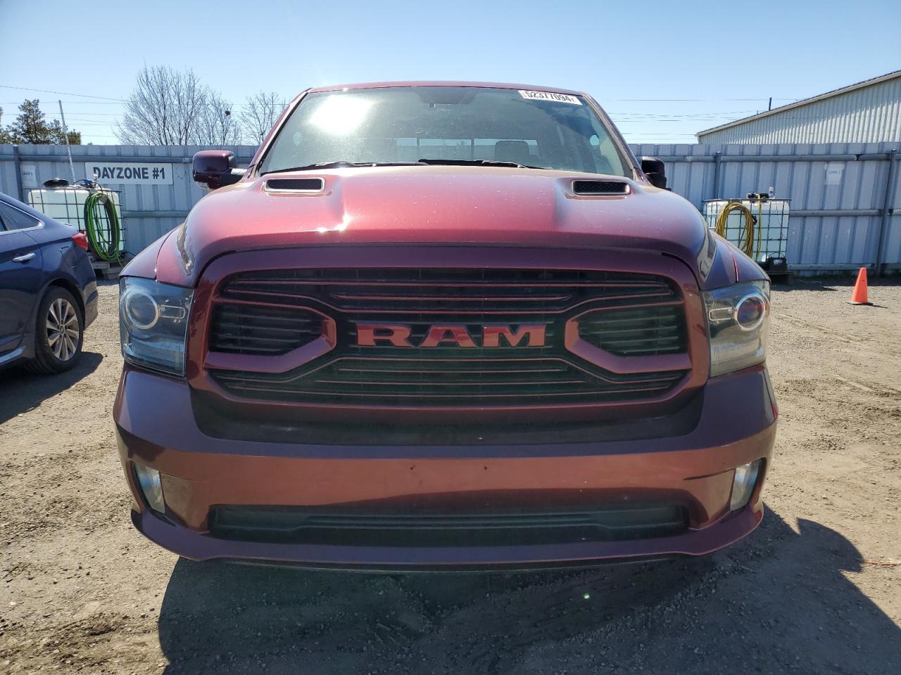 1C6RR7MT1JS122955 2018 Ram 1500 Sport