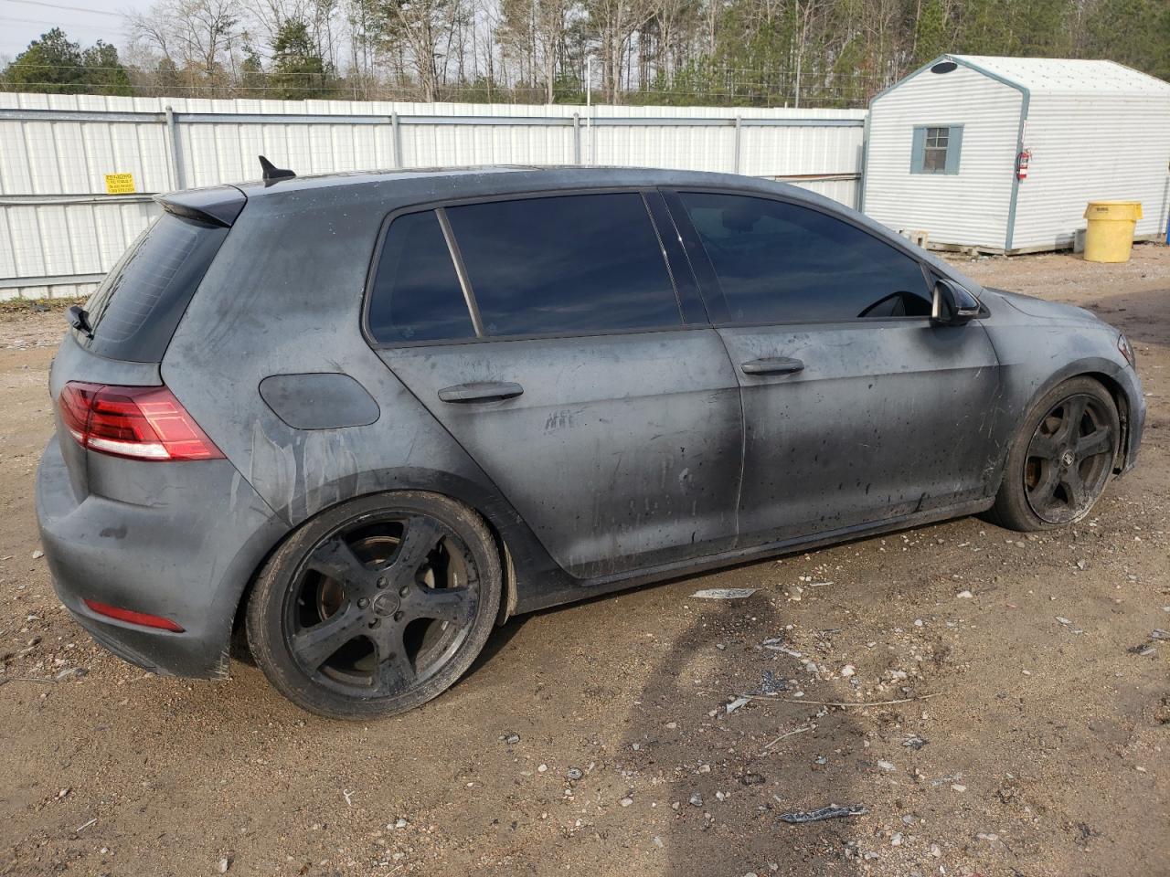 3VWG17AU8JM265685 2018 Volkswagen Golf S