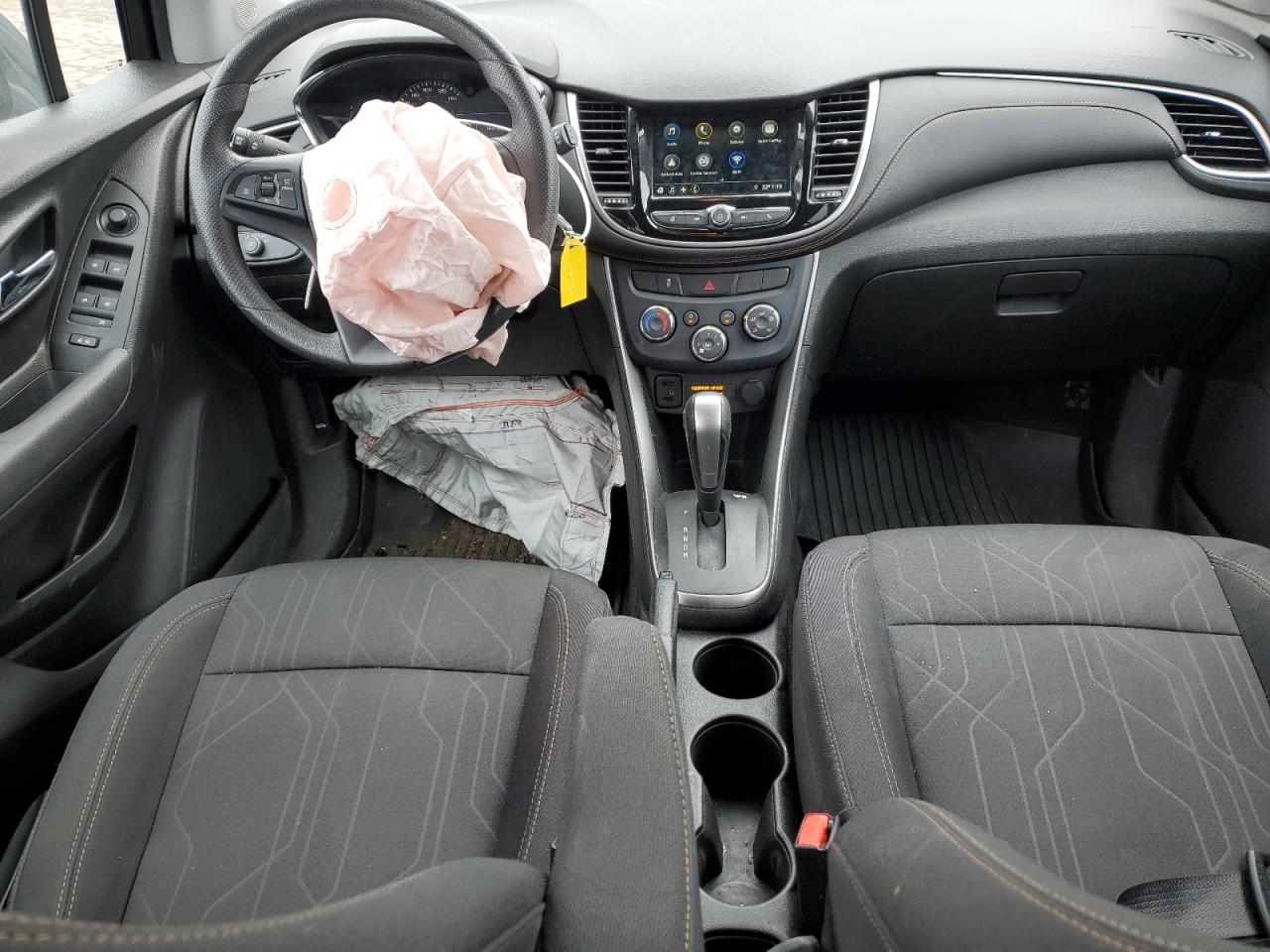 3GNCJLSB9KL256130 2019 Chevrolet Trax 1Lt